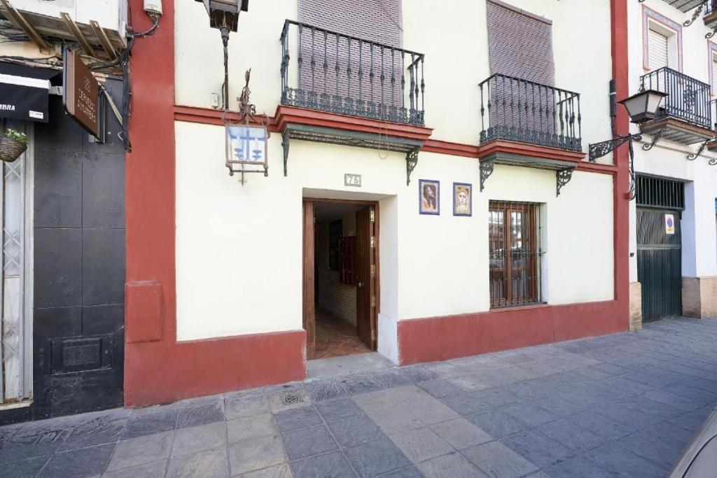 Apartamentos Y Lofts En Triana Севилья Экстерьер фото