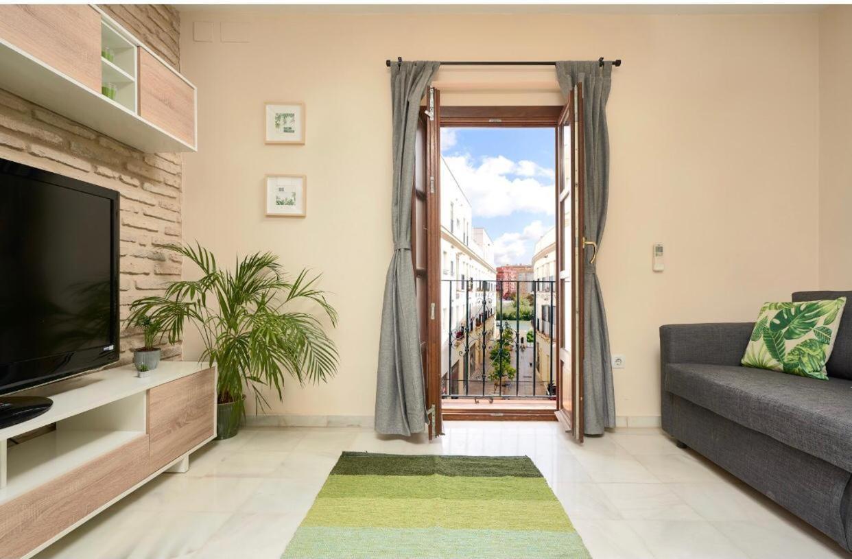 Apartamentos Y Lofts En Triana Севилья Экстерьер фото