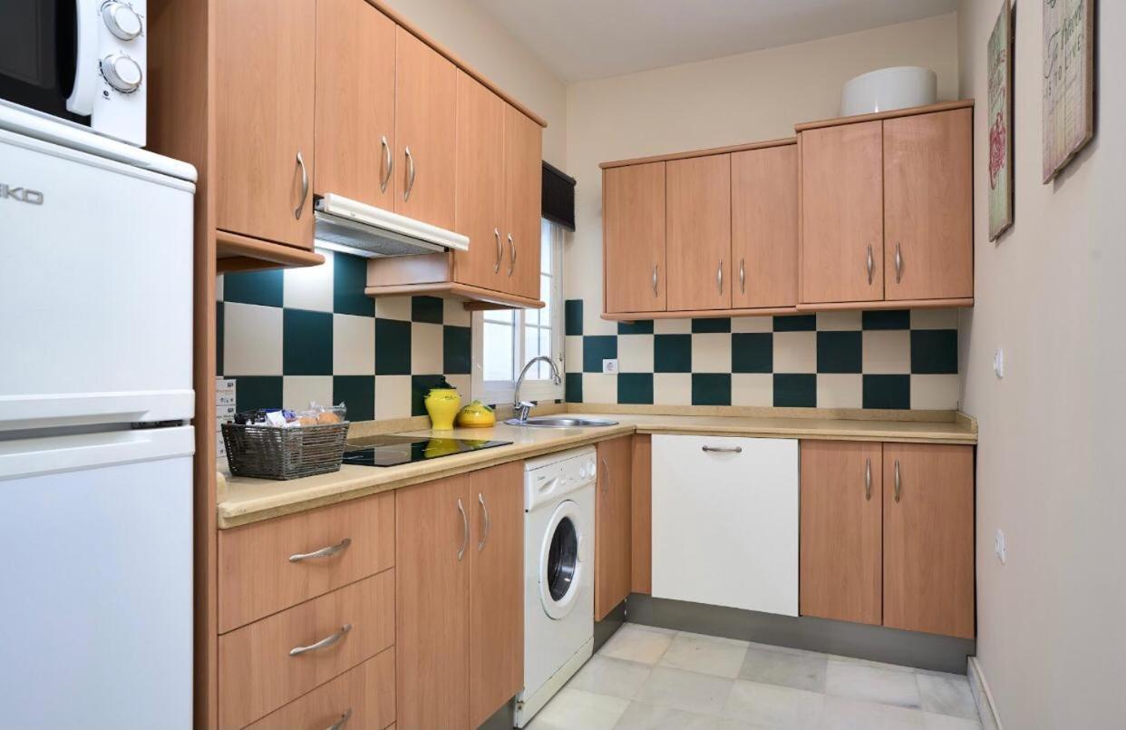 Apartamentos Y Lofts En Triana Севилья Экстерьер фото