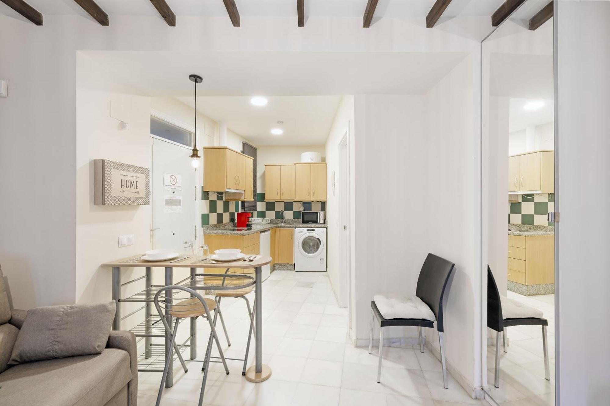 Apartamentos Y Lofts En Triana Севилья Экстерьер фото