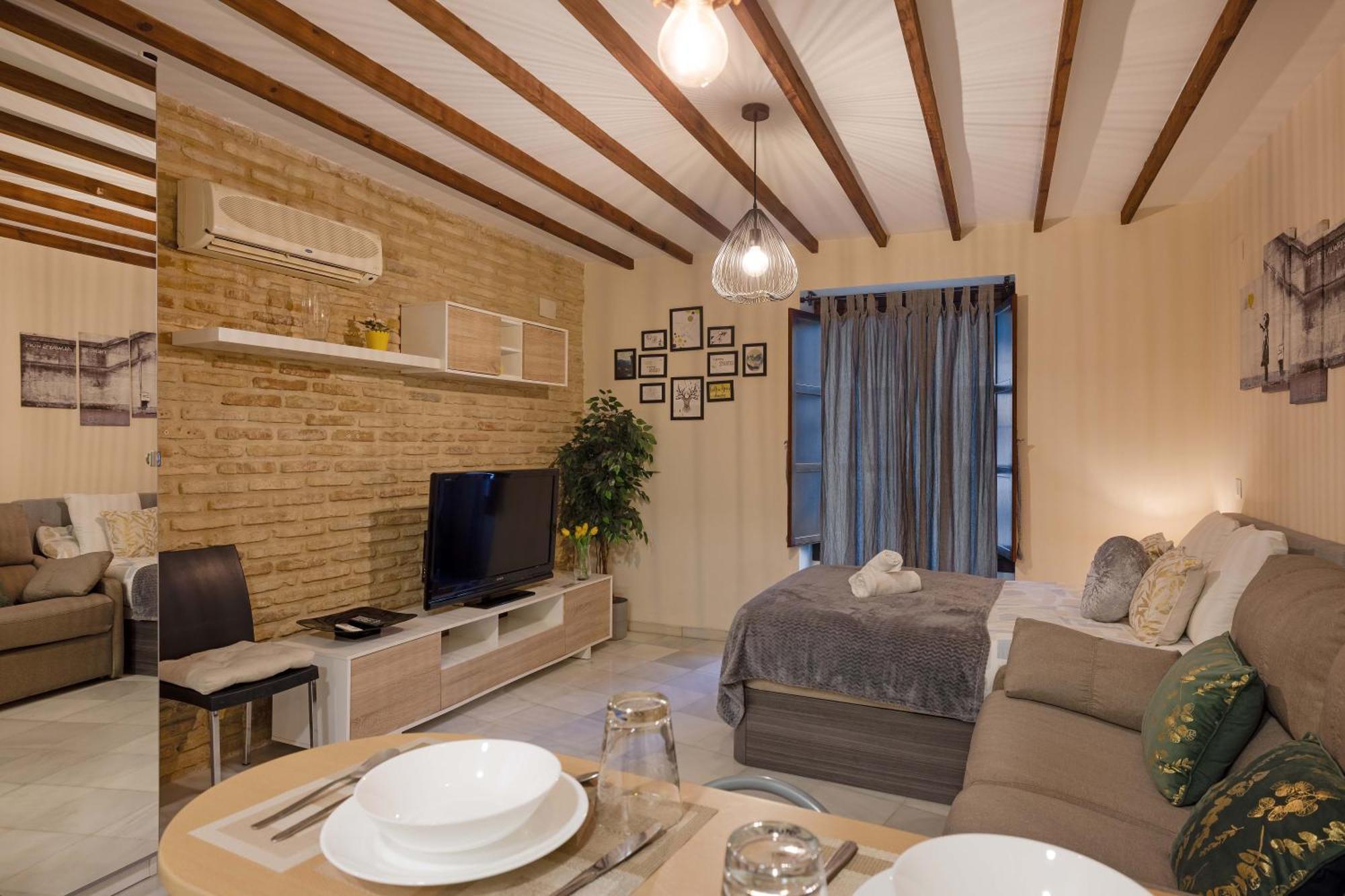 Apartamentos Y Lofts En Triana Севилья Экстерьер фото
